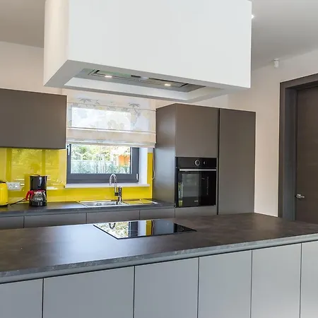 Modern In With Swimming Pool